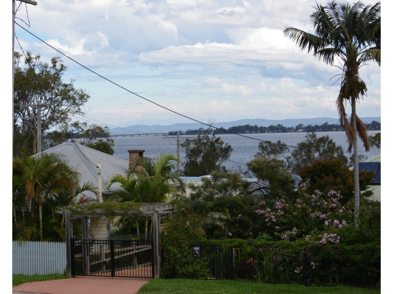 127 Buff point Ave, Buff Point NSW 2262