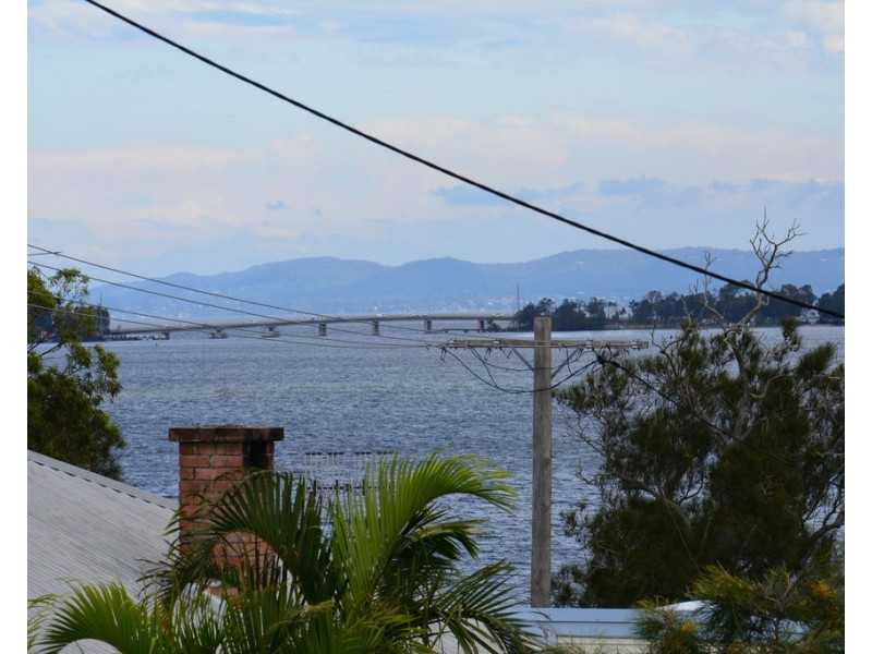 127 Buff point Ave, Buff Point NSW 2262