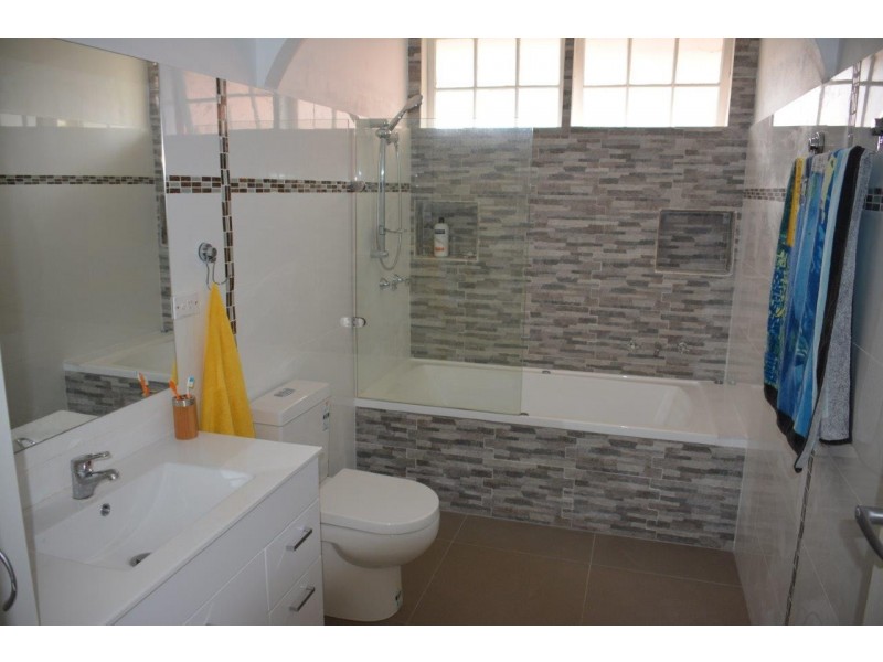 14 Yearnin Street, Gwandalan NSW 2259