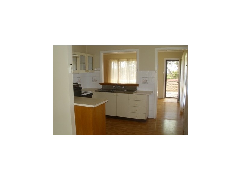 17 Kailua Avenue, Budgewoi NSW 2262