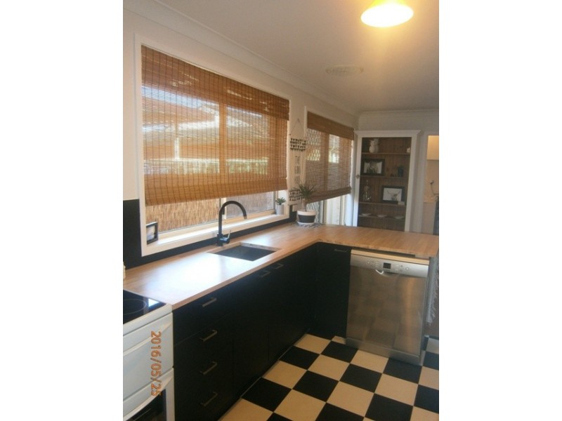 68 Elizabeth Bay Drive, Lake Munmorah NSW 2259