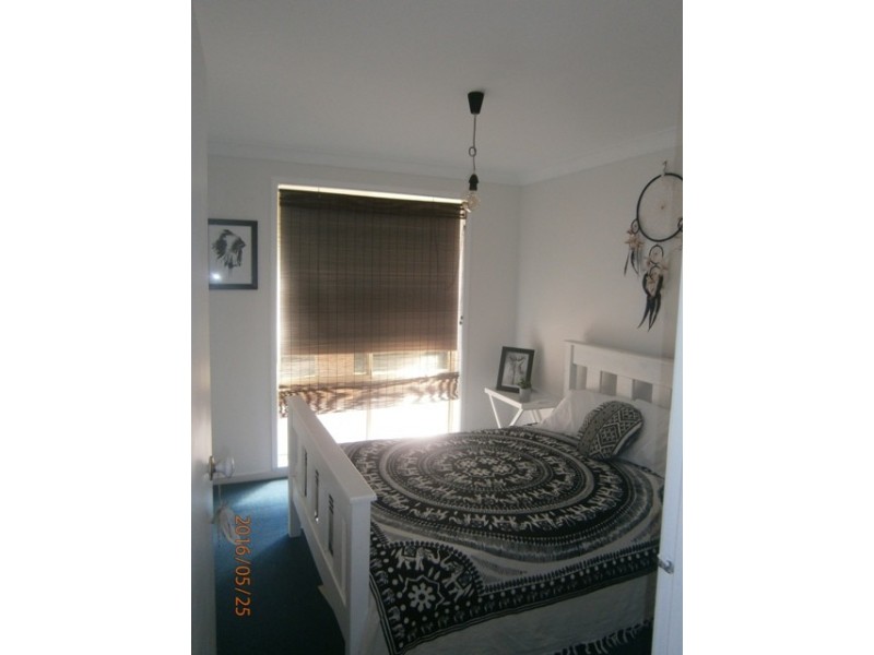 68 Elizabeth Bay Drive, Lake Munmorah NSW 2259