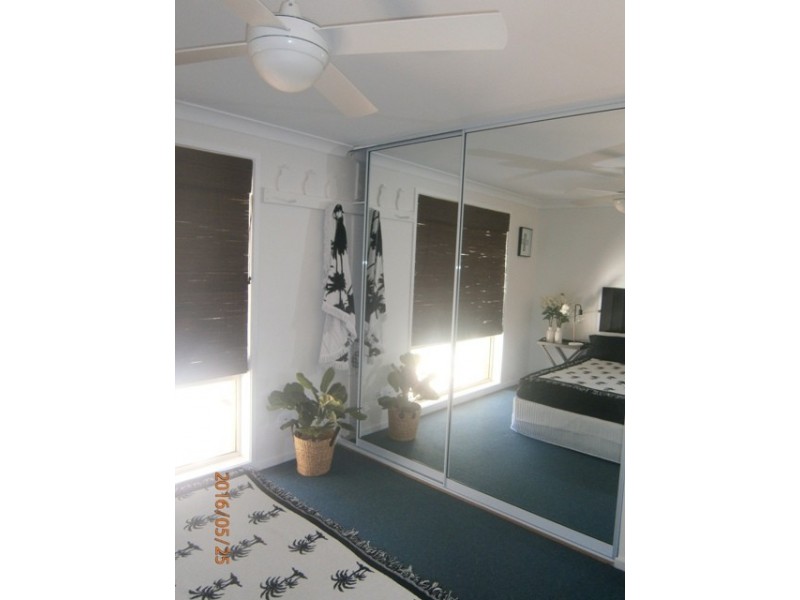 68 Elizabeth Bay Drive, Lake Munmorah NSW 2259