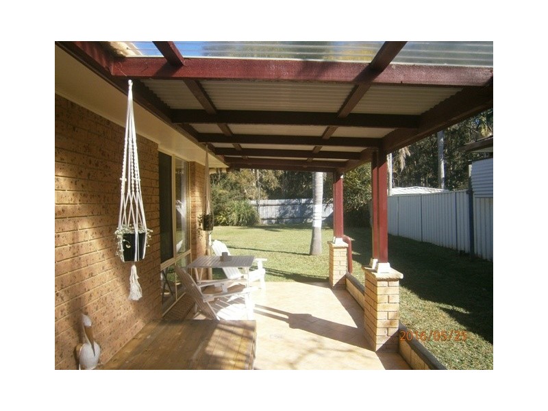 68 Elizabeth Bay Drive, Lake Munmorah NSW 2259