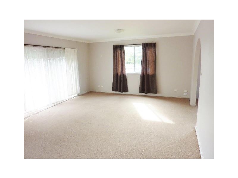 2 / 29 Kalele Ave, Budgewoi NSW 2262