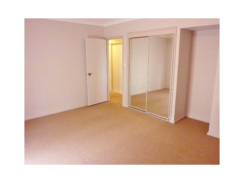 2 / 29 Kalele Ave, Budgewoi NSW 2262