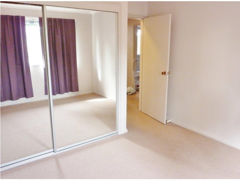 2 / 29 Kalele Ave, Budgewoi NSW 2262