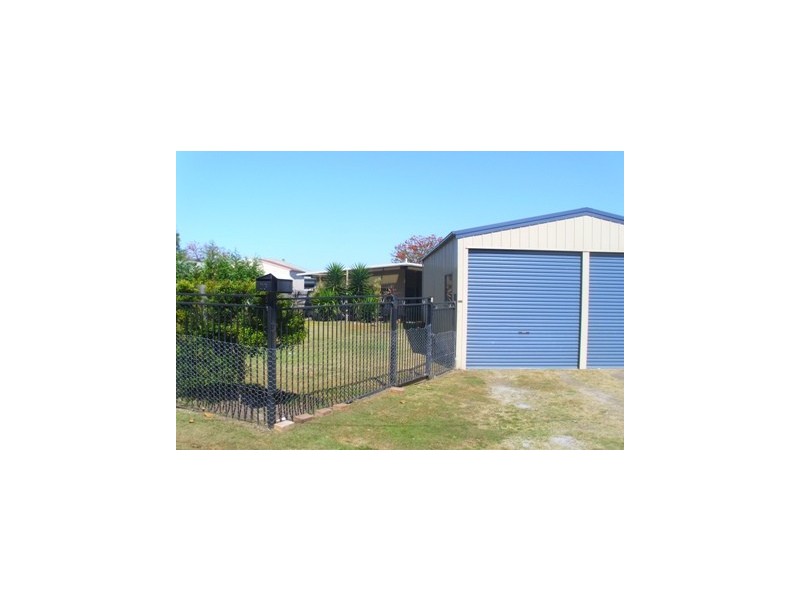 26 Greenacre Ave, Lake Munmorah NSW 2259