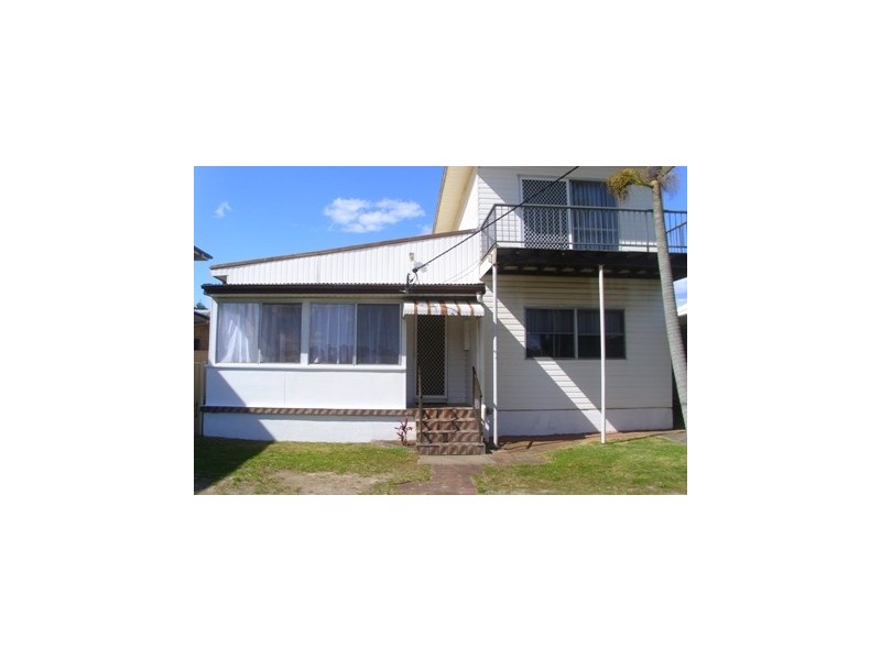 1/137 Budgewoi Rd, Budgewoi NSW 2262
