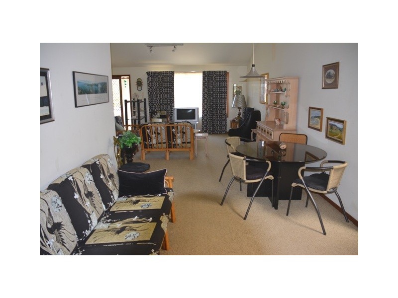 27 Buff Point Avenue, Buff Point NSW 2262