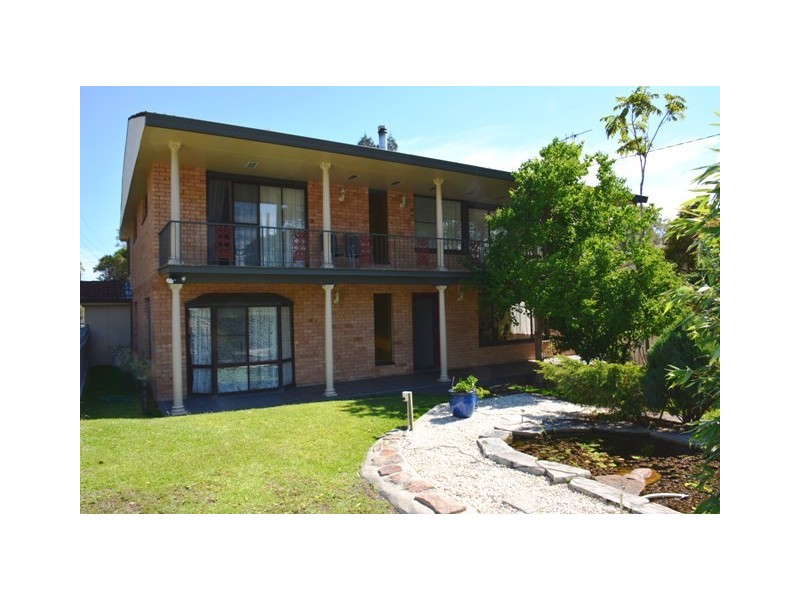 4 Indra Avenue, Summerland Point NSW 2259