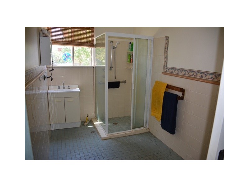 17 Anembo Avenue, Summerland Point NSW 2259