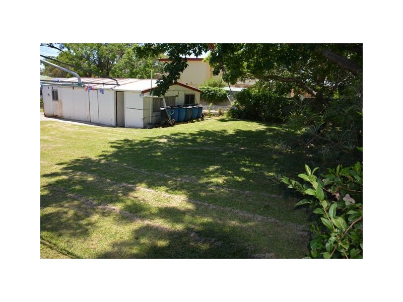 17 Anembo Avenue, Summerland Point NSW 2259