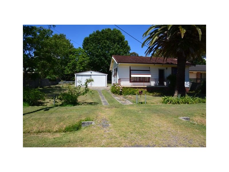 17 Anembo Avenue, Summerland Point NSW 2259
