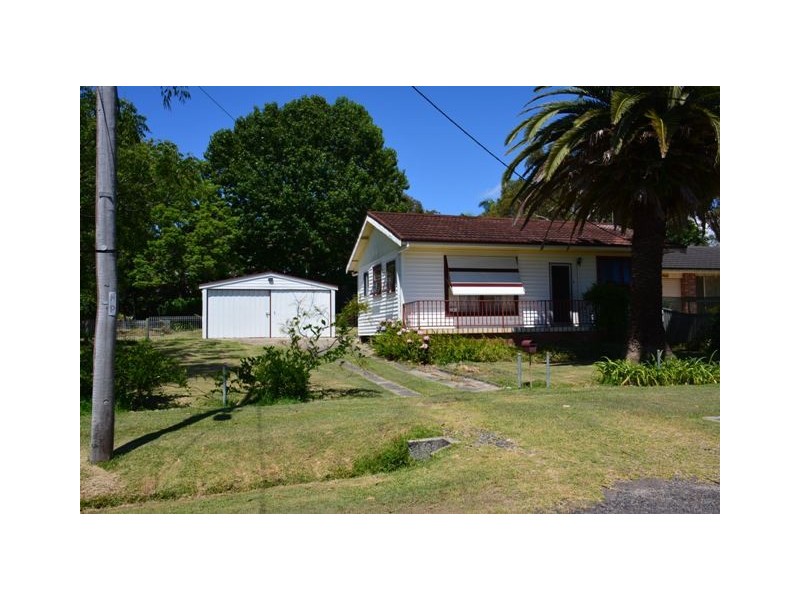 17 Anembo Avenue, Summerland Point NSW 2259