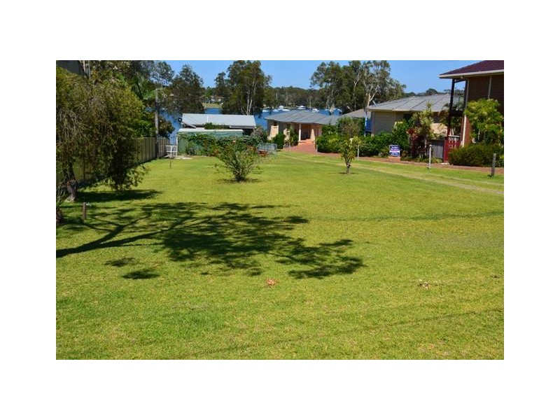 36A Gordon Avenue, Summerland Point NSW 2259