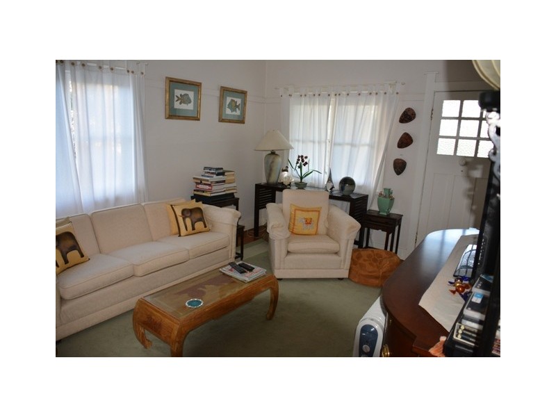 43 and 45A Gordon Avenue, Summerland Point NSW 2259