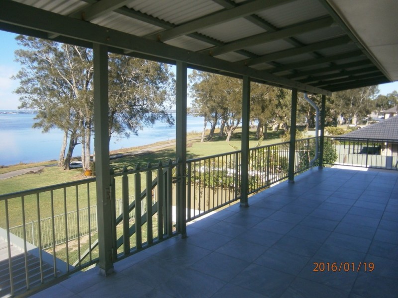 86 Diamond Head Dr, Budgewoi NSW 2262