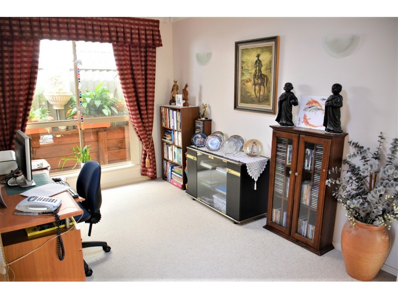 34 Tradewinds Avenue, Summerland Point NSW 2259