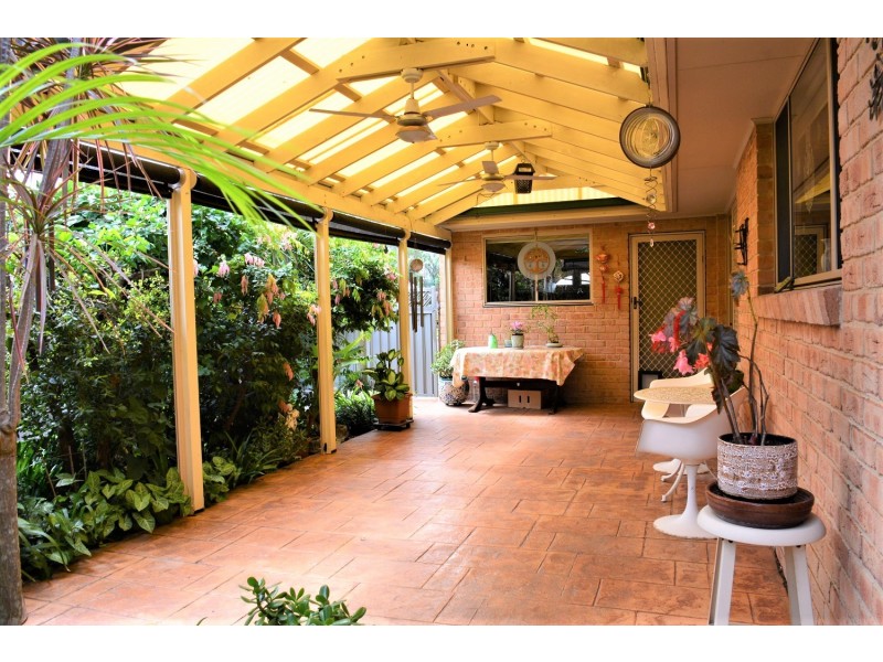 34 Tradewinds Avenue, Summerland Point NSW 2259