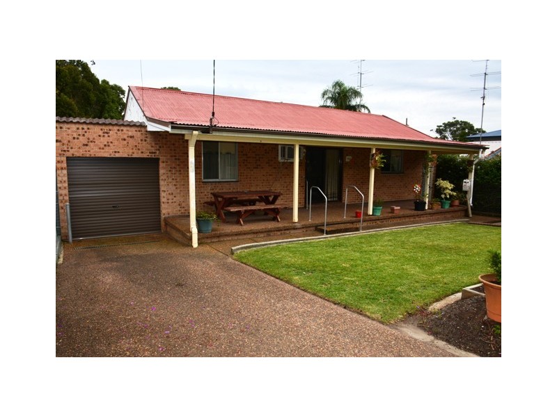 22 Nirringa Road, Summerland Point NSW 2259