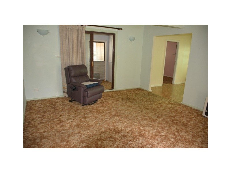 22 Nirringa Road, Summerland Point NSW 2259