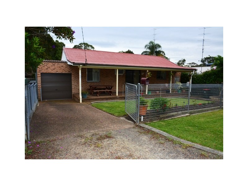22 Nirringa Road, Summerland Point NSW 2259