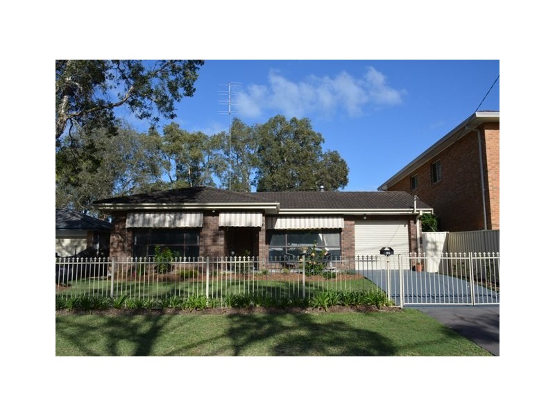 65 Muraban Road, Summerland Point NSW 2259