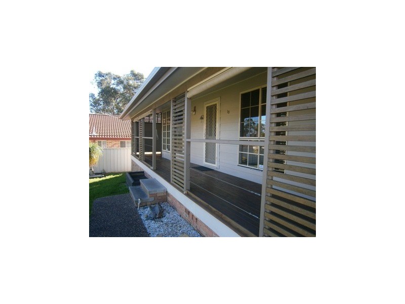 1/19 Cams Boulevard, Summerland Point NSW 2259