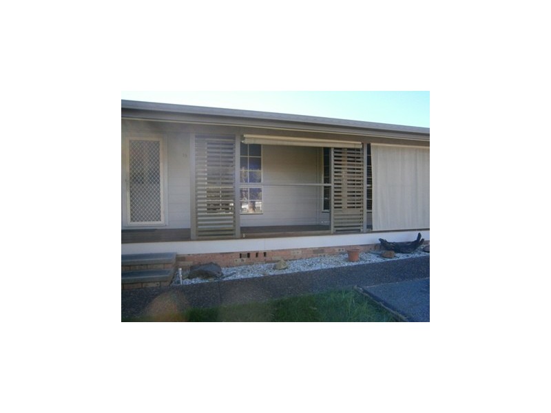 1/19 Cams Boulevard, Summerland Point NSW 2259