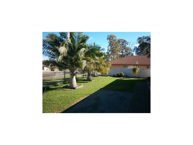 1/19 Cams Boulevard, Summerland Point NSW 2259