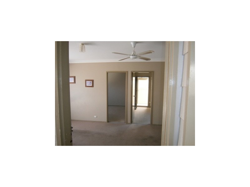 2/19 Cams Boulevard, Summerland Point NSW 2259