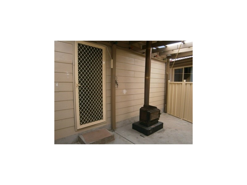 2/19 Cams Boulevard, Summerland Point NSW 2259