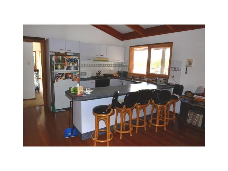 55 Yeramba Road, Summerland Point NSW 2259