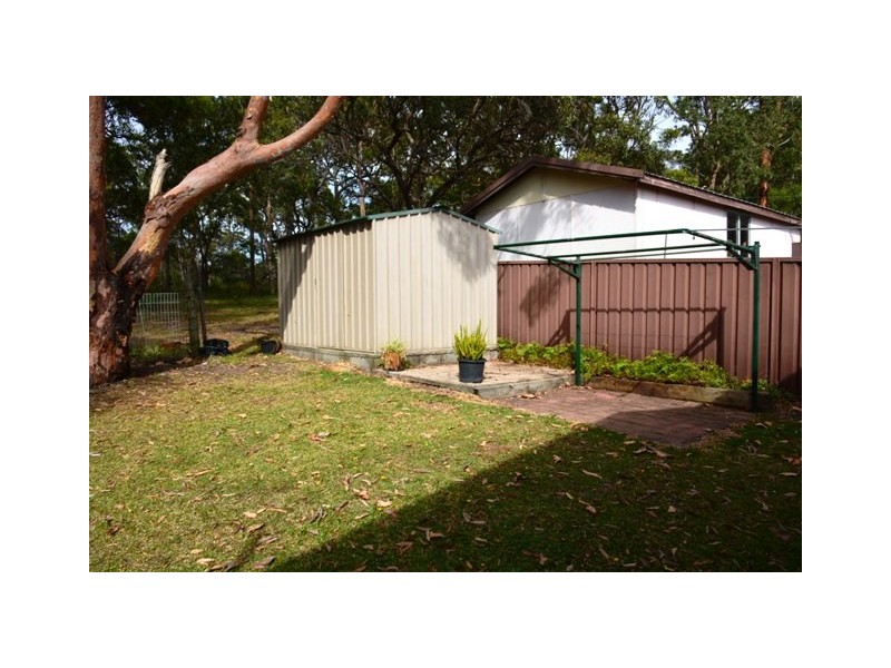 55 Yeramba Road, Summerland Point NSW 2259