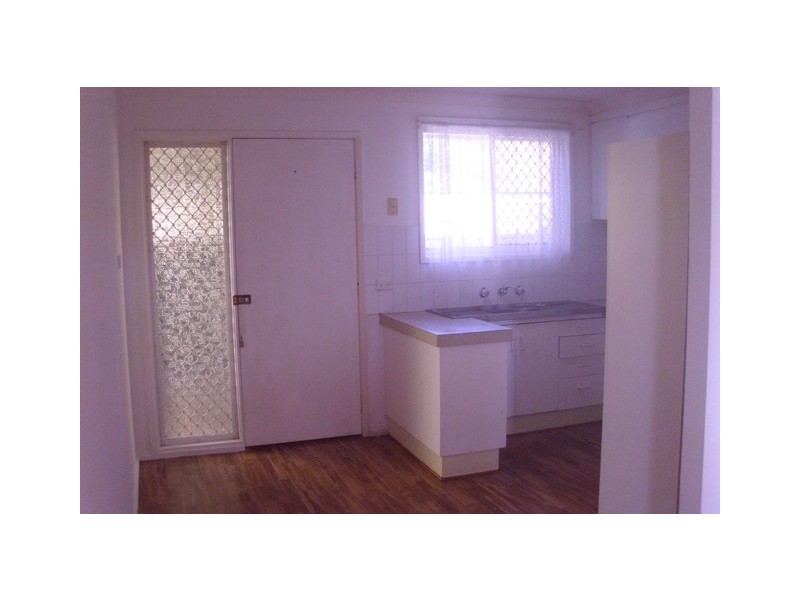 2/30 Natuna Ave, Budgewoi NSW 2262