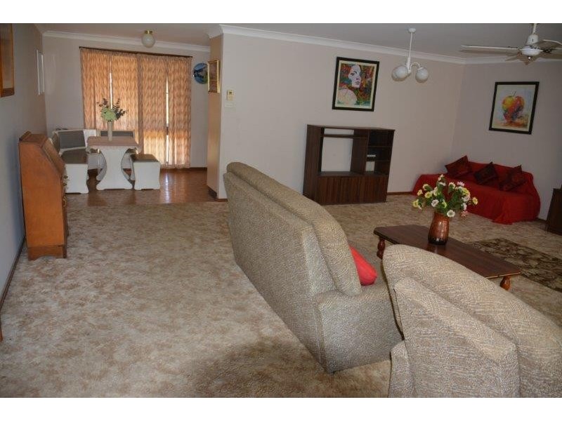 15 Collendina Road, Gwandalan NSW 2259