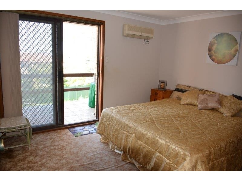 15 Collendina Road, Gwandalan NSW 2259