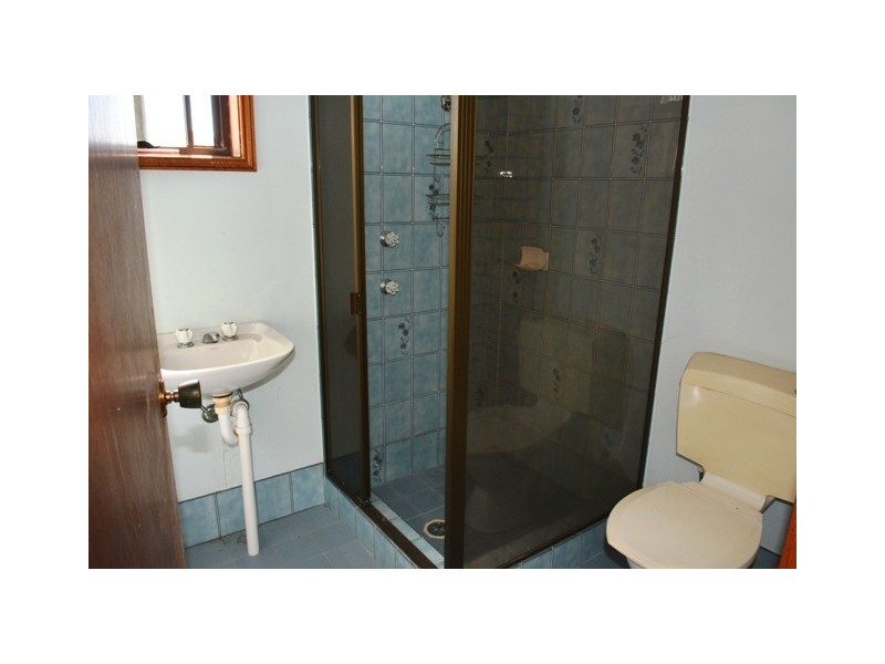 15 Collendina Road, Gwandalan NSW 2259