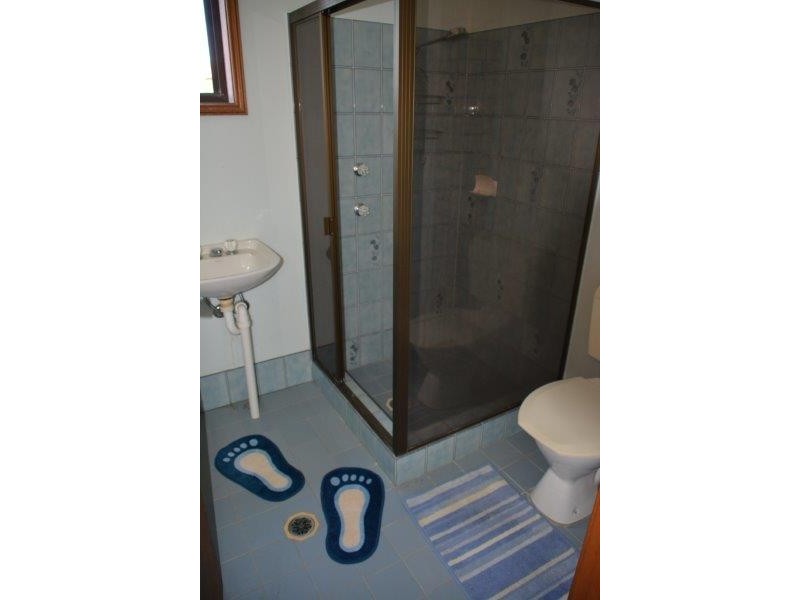 15 Collendina Road, Gwandalan NSW 2259