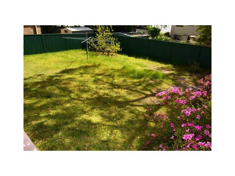 15 Collendina Road, Gwandalan NSW 2259