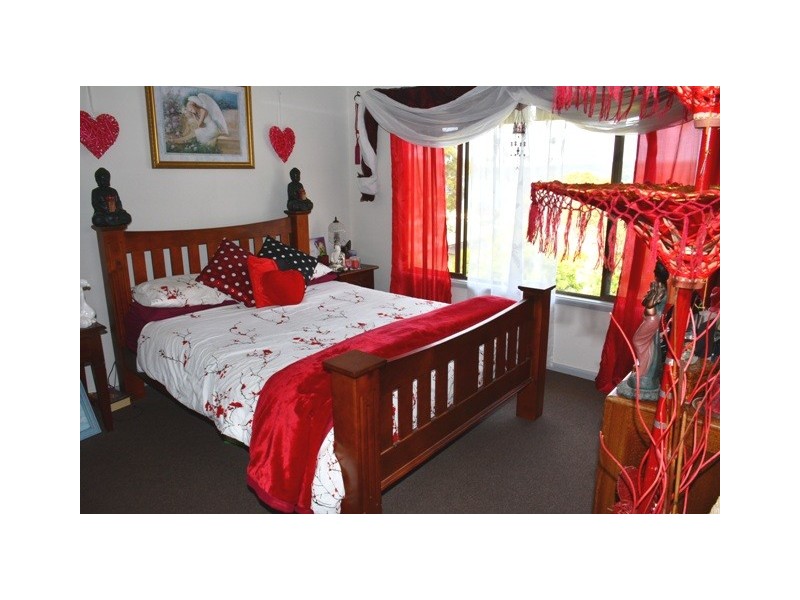 24 Murraba Crescent, Gwandalan NSW 2259