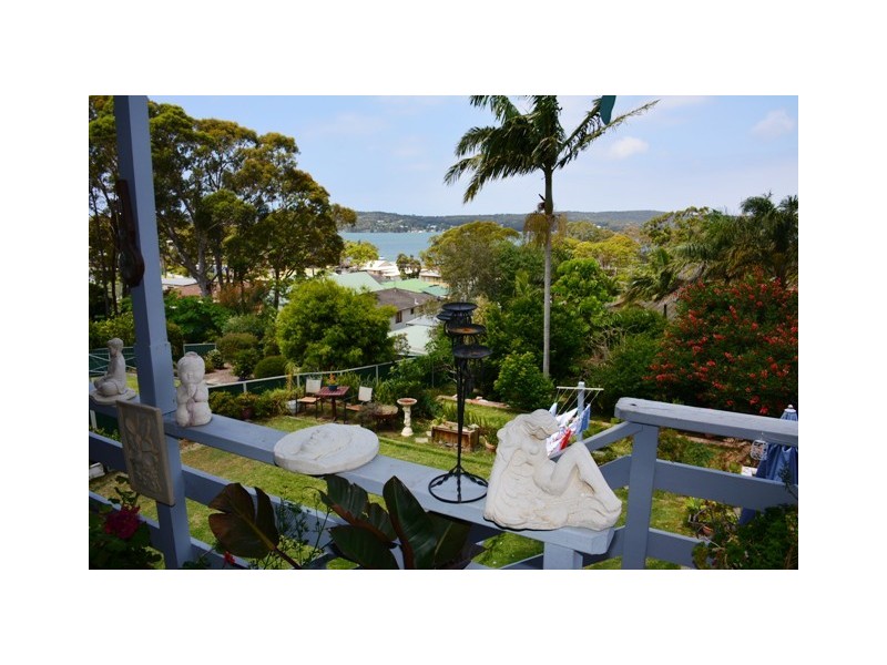 24 Murraba Crescent, Gwandalan NSW 2259