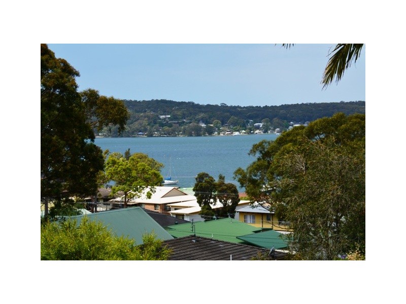 24 Murraba Crescent, Gwandalan NSW 2259