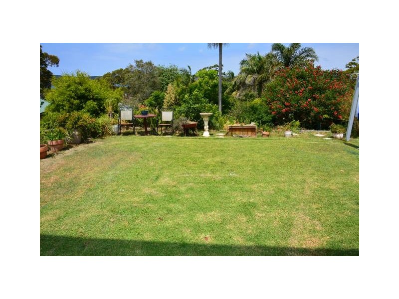 24 Murraba Crescent, Gwandalan NSW 2259