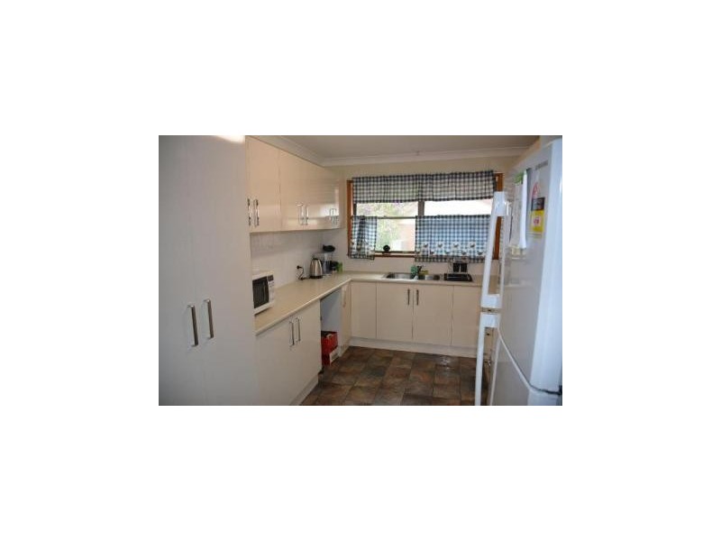 11 MURRABA CRESCENT, Gwandalan NSW 2259