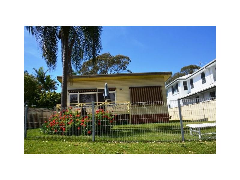 4 Coora Place, Gwandalan NSW 2259