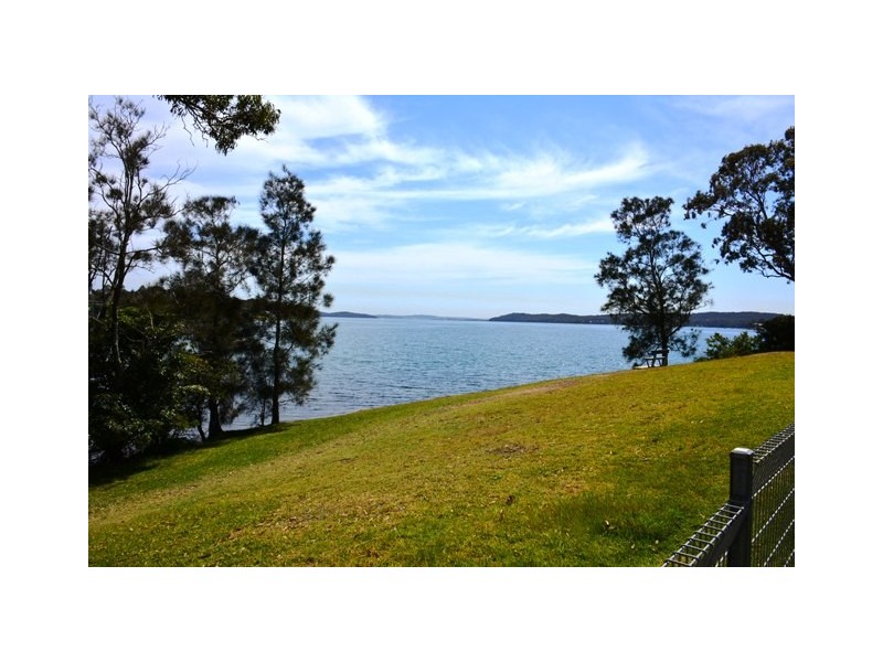 4 Coora Place, Gwandalan NSW 2259
