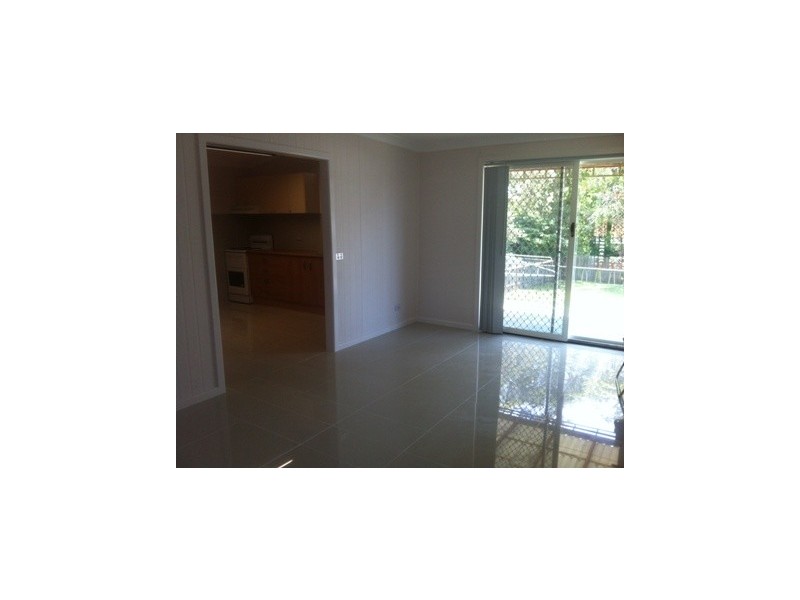 14 Warrina Ave, Summerland Point NSW 2259