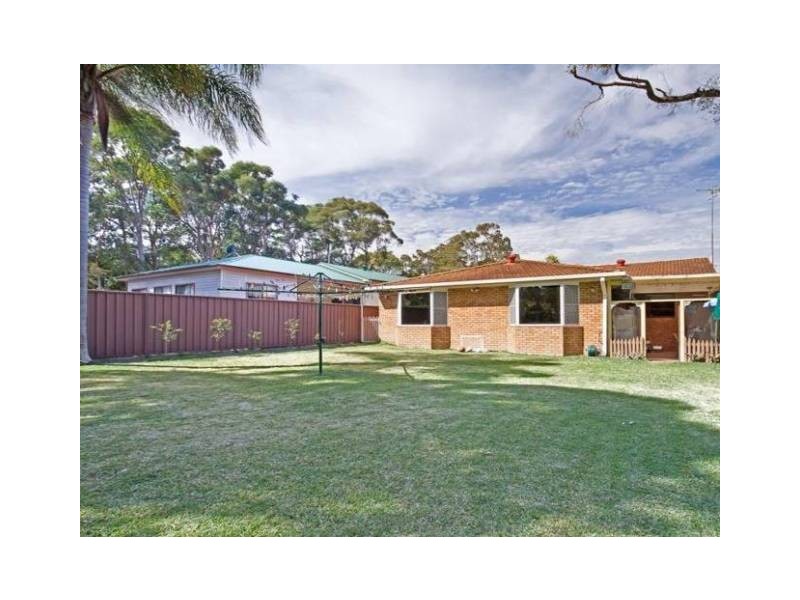 28 Walu Ave, Budgewoi NSW 2262